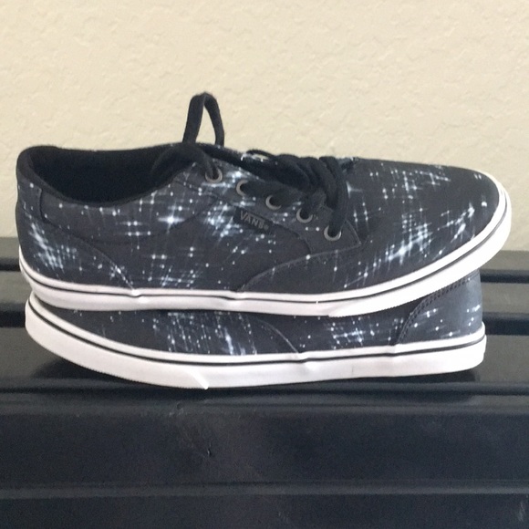 NWOT Vans lace up - Picture 5 of 8